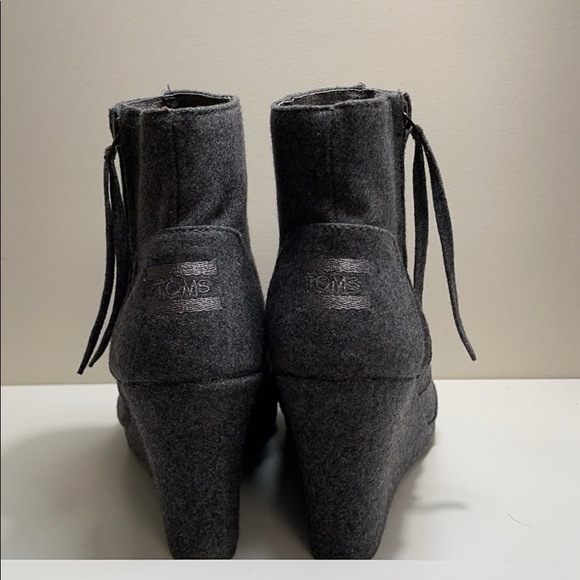 grey ankle boots - Picture 2 of 6